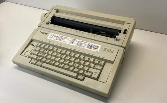 Brother Electronic Typewriter AX-350 image number 3