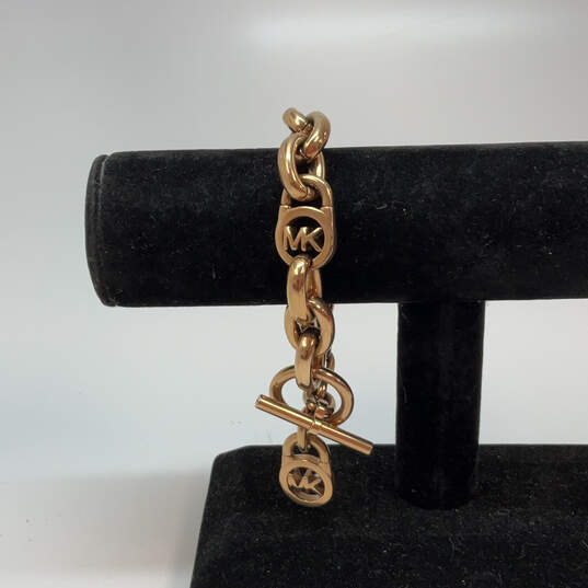 Designer Michael Kors Gold-Tone MK Logo Toggle Classic Link Chain Bracelet image number 1