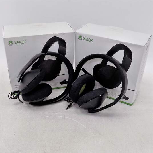 2 Microsoft Xbox One Stereo Headsets IOB image number 1