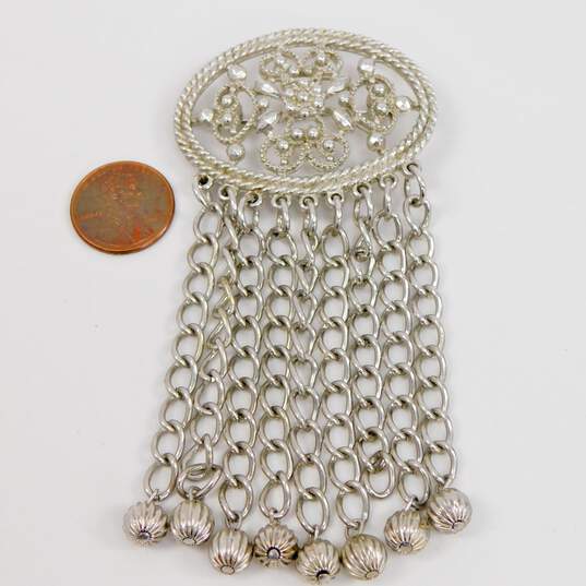 VNTG Signed Sarah Coventry Silver Tone Fringe Chain Dangle Brooch image number 5