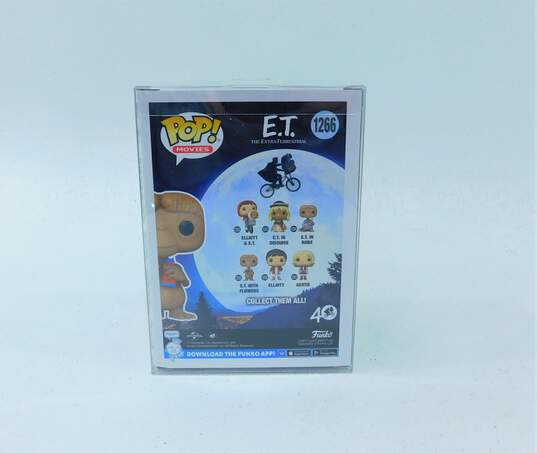 Funko Pop 1266 ET With Candy Walmart  Exclusive image number 2