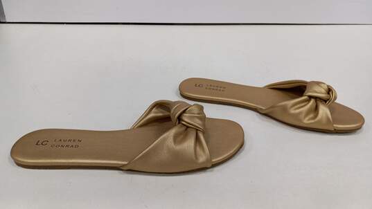 Lauren Conrad Women's Gold Tone Sandals Size 9 image number 1