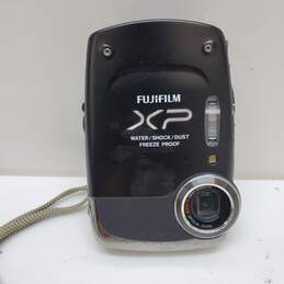 Fujifilm FinePix XP Series XP20 14.2MP Digital Camera