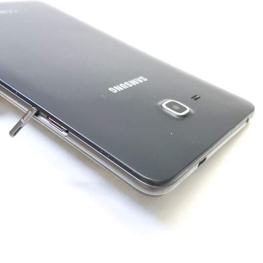Samsung Tablets Assorted Models Lot of 3 (For Parts) image number 9