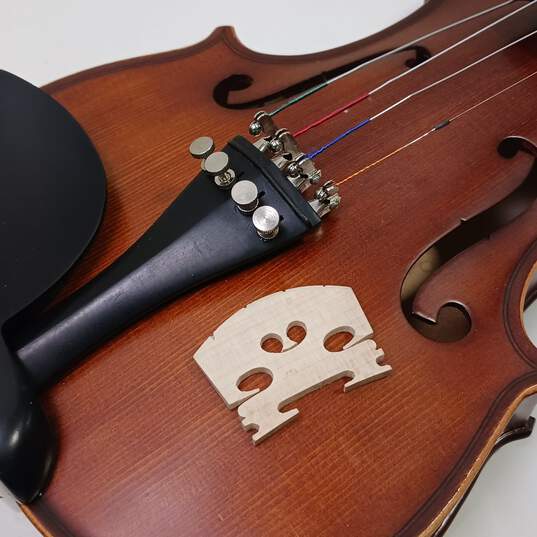 Child's Plastic Learning Violin With Case image number 3