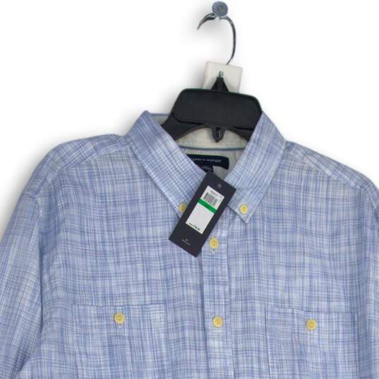 NWT Tommy Hilfiger Mens Blue White Plaid Collared Button-Up Shirt Size Large image number 3