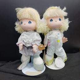 Lot of Five Assorted Precious Moments Dolls w/ Stands alternative image
