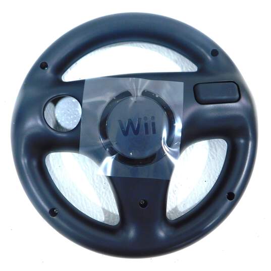 Nintendo Wii Mario Kart and Wheel Console Bundle image number 13