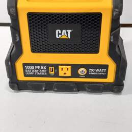 CAT Battery Amp Jump Starter CJ1000CP Portable Power Station alternative image