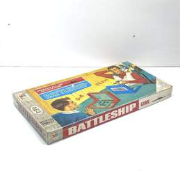 Milton Bradley Battle Ship 1960's Vintage Classic Family Fun Board Game
