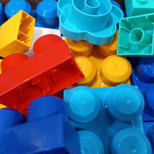 5.5lbs Box Of Assorted Building Blocks image number 5