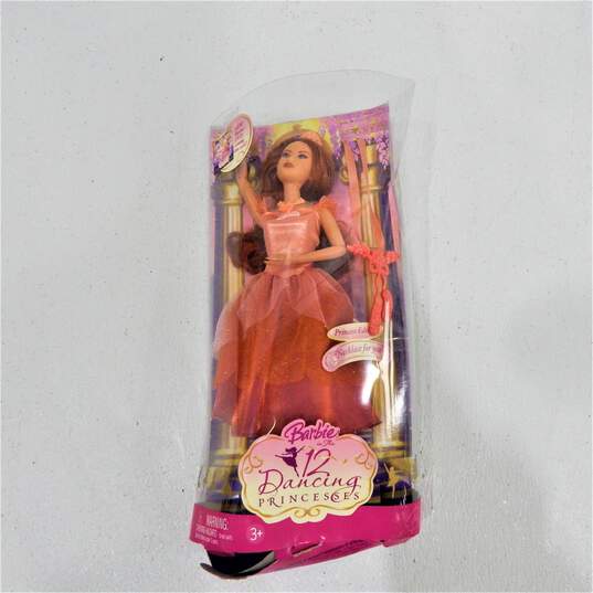 2006 Mattel Barbie In The 12 Dancing Princesses Princess Edeline Doll Damaged Box image number 1
