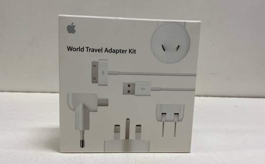 Apple World Travel Adapter Kit - Lot of 2 image number 5