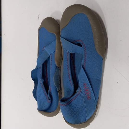 Women's Blue/Gray Roatan Water Shoes Size 9 image number 1