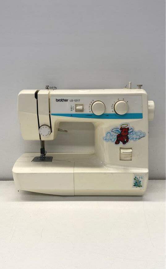 Brother Sewing Machine LS-1217 image number 2