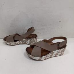 Clarks Women's Stasha Hale 4 Taupe Leather Wedge Sandals Size 8W alternative image