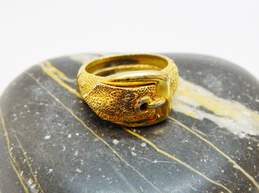 Vintage Crown Trifari Textured Gold Tone Buckle Ring 7.6g