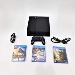 Sony PS4 W/ 3 Games and 1 controller