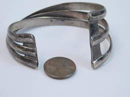 Vintage Robert Nilsson 925 Modernist 3 Bands Twisted Asymmetrical Cuff Bracelet 41.3g alternative image