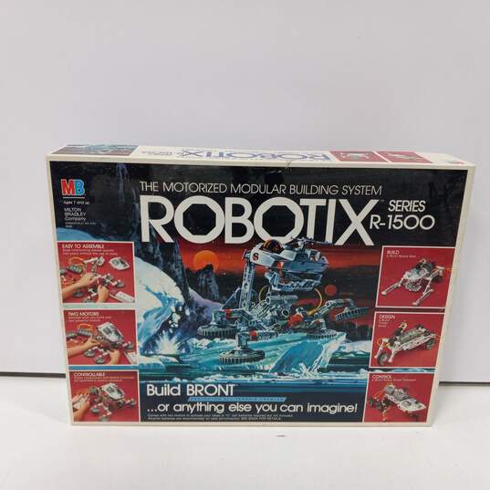 Milton Bradley Robotix Series R-1500 Motorized Modular Building System 4635 image number 1
