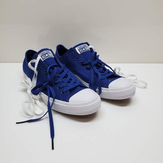 CONVERSE Chuck Taylor II All Star Blue Low Top Canvas Men's Size 12 image number 1
