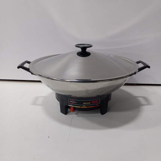 West Bend Stainless Steel 49.9Electric Wok Model 80006 image number 4