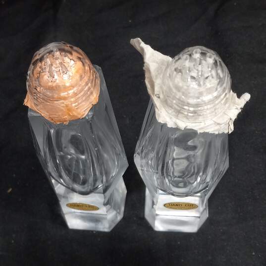 Clear Glass Ashtray w/ Salt & Pepper Shakers image number 5
