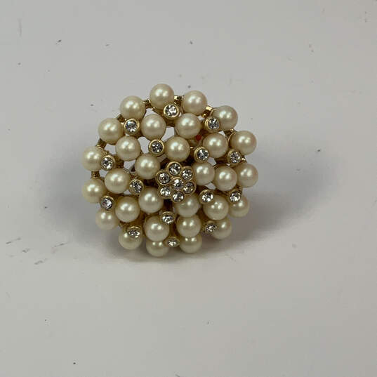 Designer Stella & Dot Gold-Tone Pearl And Rhinestone Floral Elegant Ring image number 2
