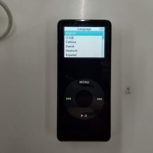 Very Lightly Preowned iPod Nano 1st Gen A1137 image number 2