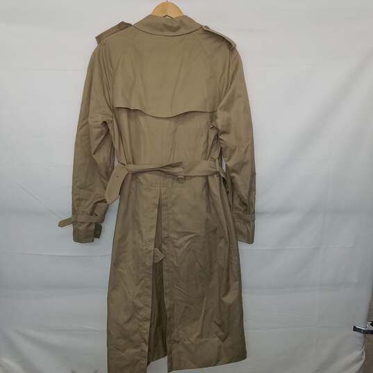 AUTHENTICATED MENS BURBERRYS TRENCH COAT SIZE 54 LONG image number 3