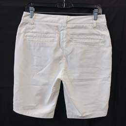 Puma Bermuda Style White Shorts Size 4 alternative image