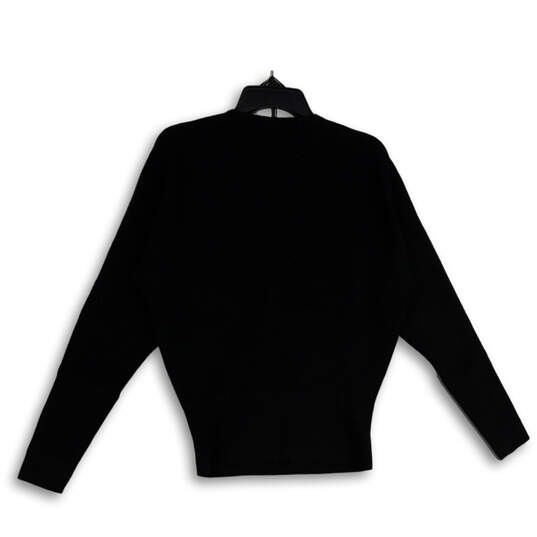 Womens Black Knitted V-Neck Long Sleeve Pullover Sweater Size Medium image number 2