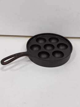 Vintage Cast Iron 7 Hole Cake/Muffin Pan