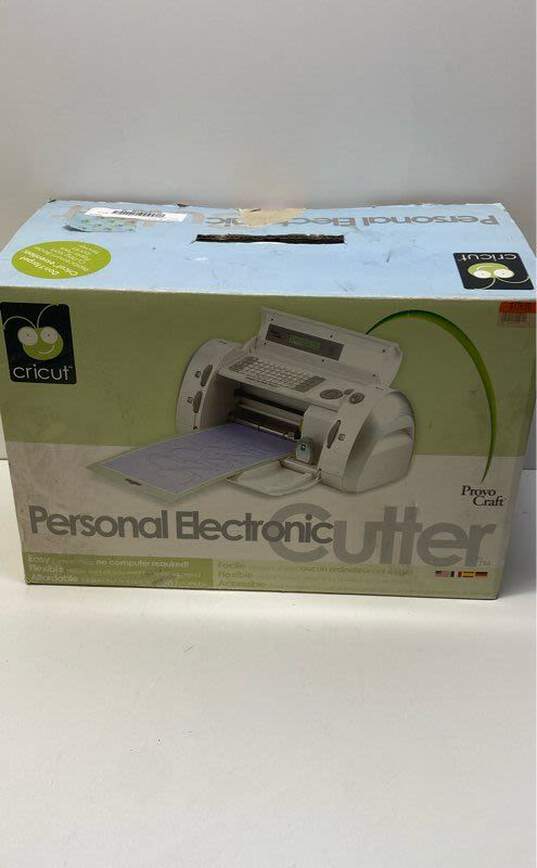 Cricut 29-0001 Personal Electronic Cutting Machine image number 6