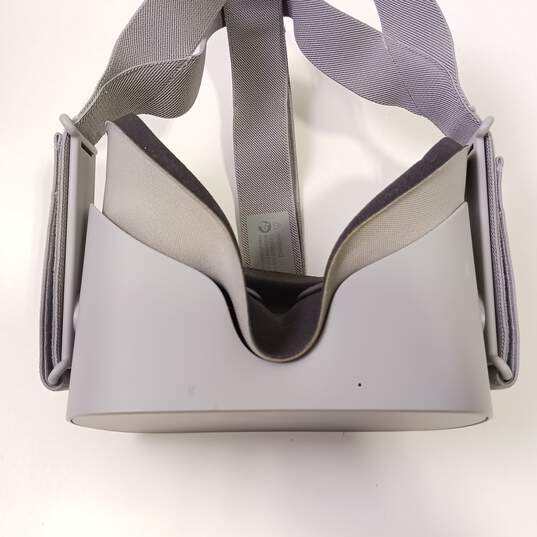 Oculus MH-A64 Standalone Virtual Reality Glasses image number 5