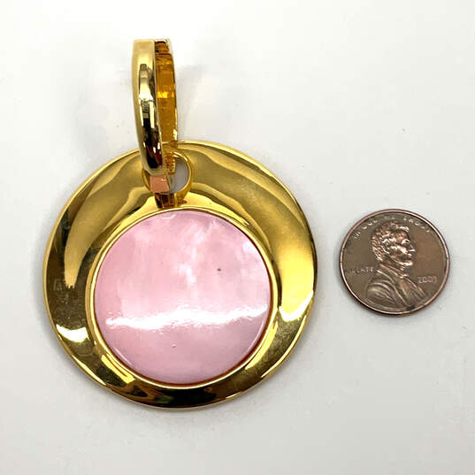 Designer Joan Rivers Gold-Tone Pink Stone Circle Reversible Charm Pendant image number 2
