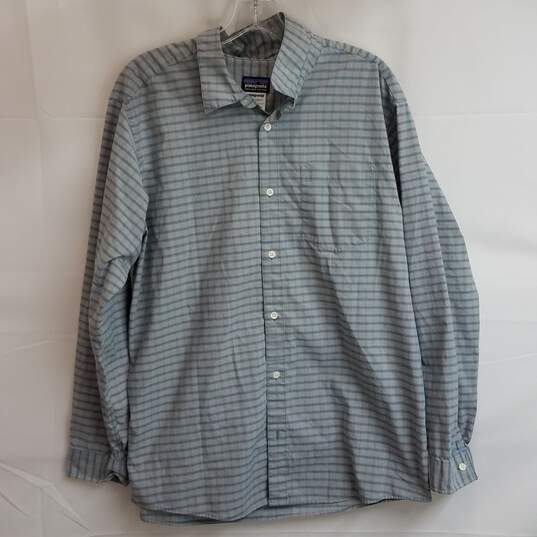 Patagonia Plaid Button Up Dress Shirt Men's Size L image number 1