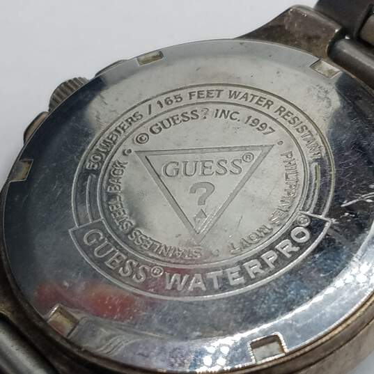 Retro Guess Waterpro 36mm Case Diver Men's Stainless Steel Quartz Watch image number 7