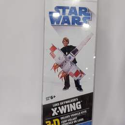 2 Kites - Star Wars Darth Vader Tie Fighter & Luke Skywalkers X-Wing alternative image
