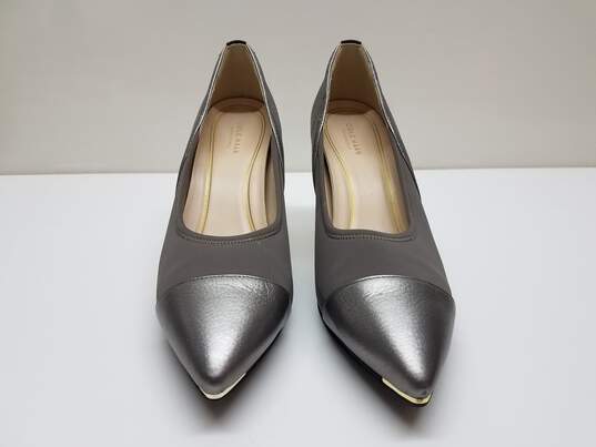 Cole Haan Grand Ambition Stretch Mixed Media Metallic Pump Sz 9.5B image number 4