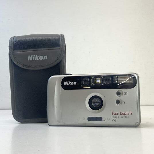 Nikon Fun Touch 5 35mm Point & Shoot Camera image number 2