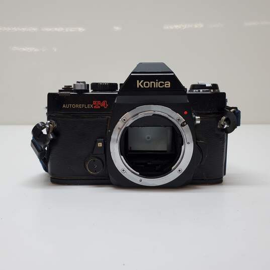 Konica Auto-Reflex T4 35mm SLR Film Camera Body Only For Parts/Repair image number 1
