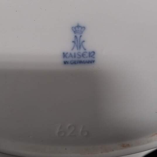 Vintage Kaiser White Porcelain Flower Vase image number 7