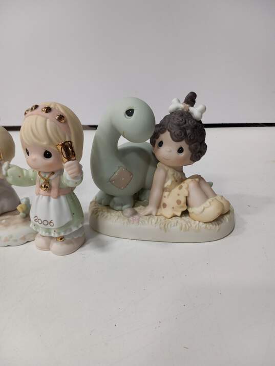 7 Pc. Bundle of Precious Moments Figurines image number 4