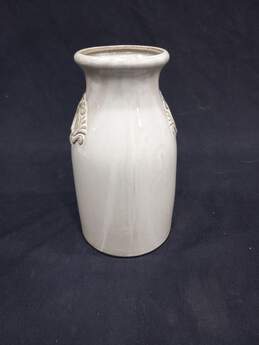 White Ceramic Ivory Flower Vase alternative image