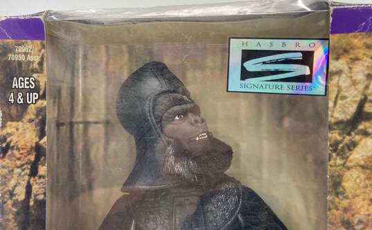 Hasbro Signature Series Beneath the Planet of the Apes General Ursus image number 2