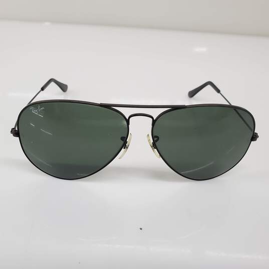 Vintage 90s Bausch & Lomb Ray-Ban Black Aviator Sunglasses L2821 image number 2