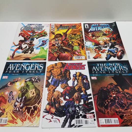Marvel Avengers Comic Books image number 5