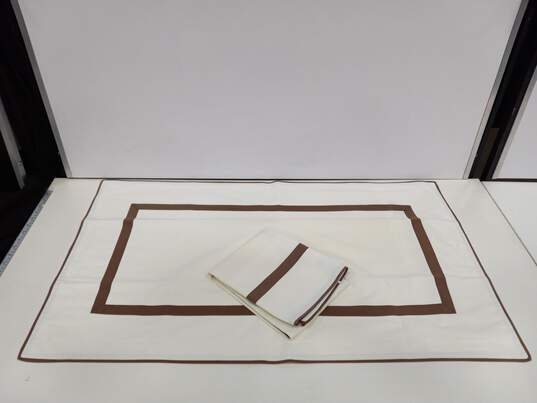 87"x102" White and Brown Bed Set image number 2