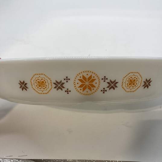 Pyrex Town & Country Oval Divided Dish image number 2